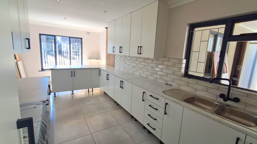 To Let 3 Bedroom Property for Rent in Ruwari Western Cape